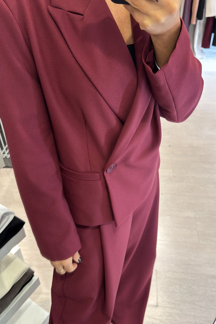 Giacca over bordeaux