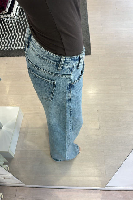 Jeans dritto vita incrociata cc