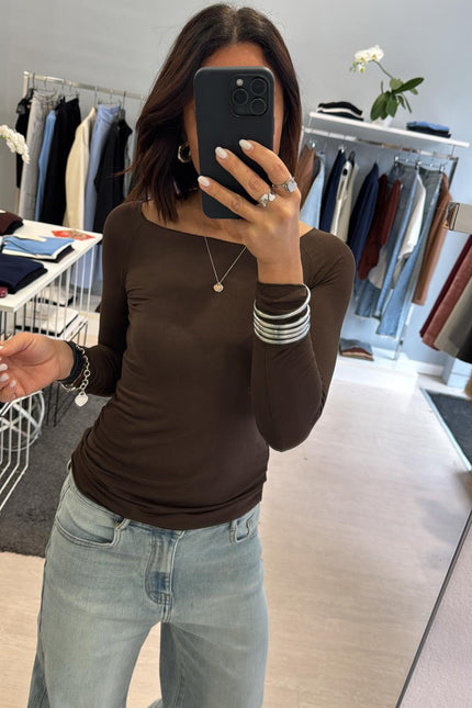 Scollo a barca modal cioccolato