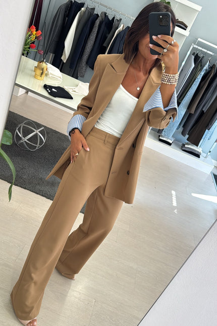 Pantalone cammello completo ak