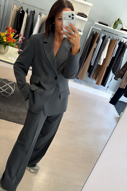 Pantalone antracite micro-gessato completo kn