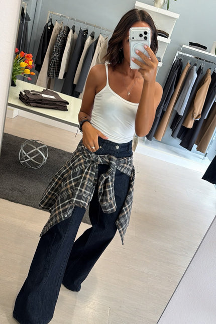 Jeans in denim scuro kk