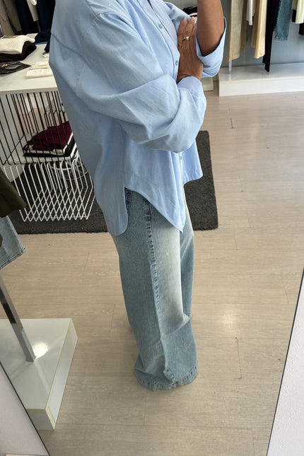 Camicia punto luce azzurra