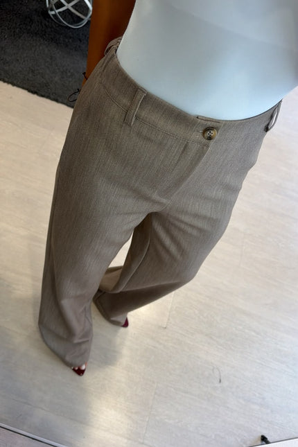 Pantalone dritto completo tortora ak