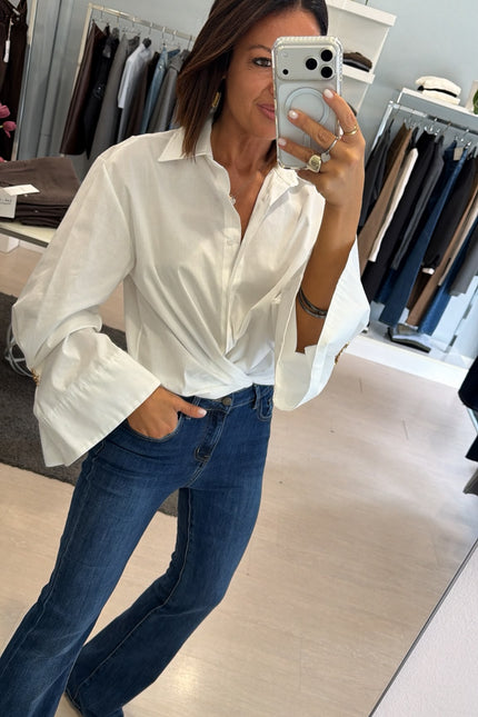 Camicia Oversize Bianca spilla gioiello kk