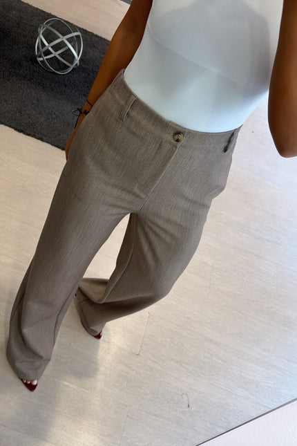 Pantalone dritto completo tortora ak