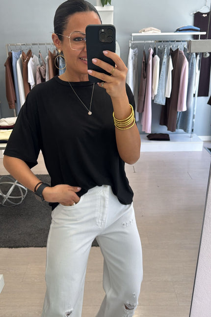 T-shirt boxy fit nera kn