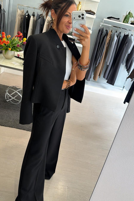 Pantalone dritto nero completo giacca asimmetrica kk