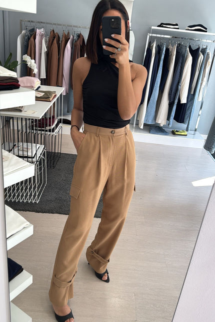Pantalone cargo cammello ak