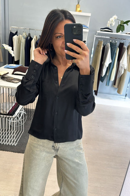 Camicia satin nera