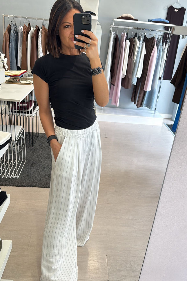 Pantalone bianco micro riga nera kk
