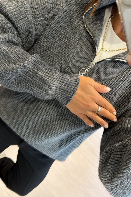 Maglia a coste mezza zip grigia kn