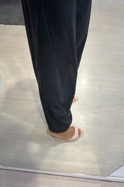 Pantalone cargo nero kn