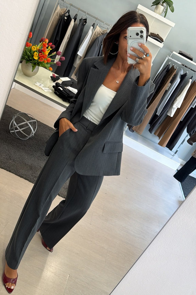 Pantalone antracite micro-gessato completo kn