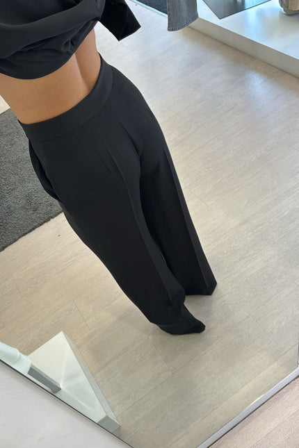 Pantalone completo nero kk