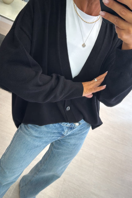 Cardigan over nero kn