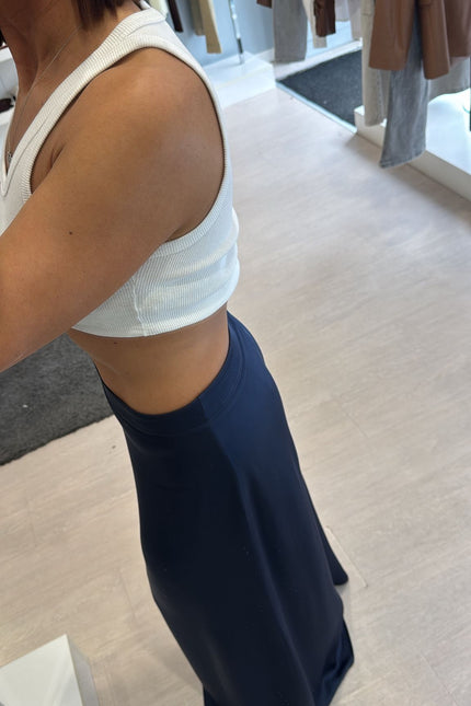 Gonna in satin blu kk