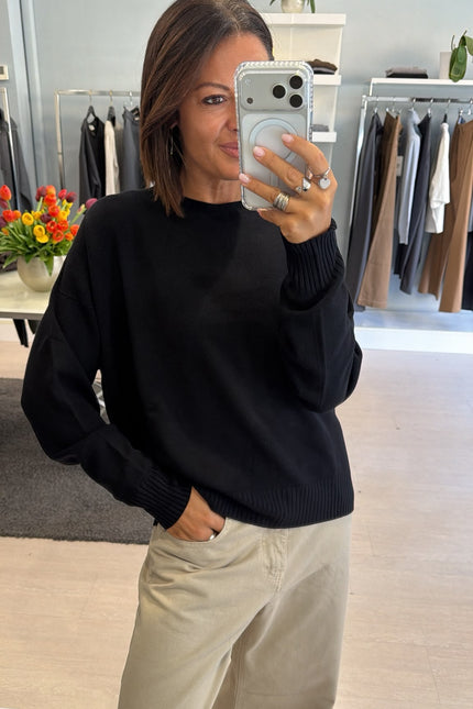 Girocollo nero kn