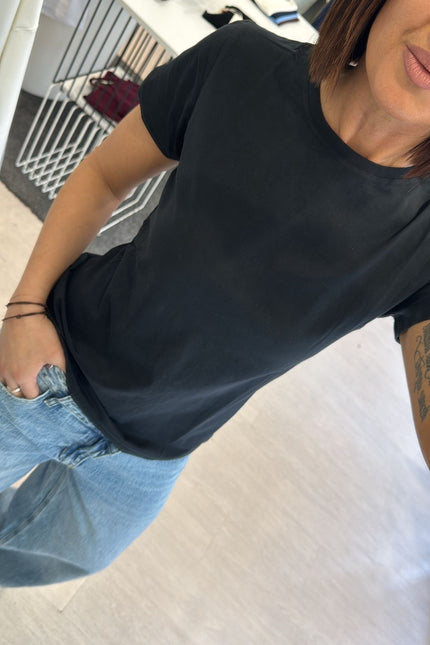T-shirt regular nera cc