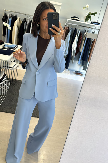 Giacca completo azzurro polvere