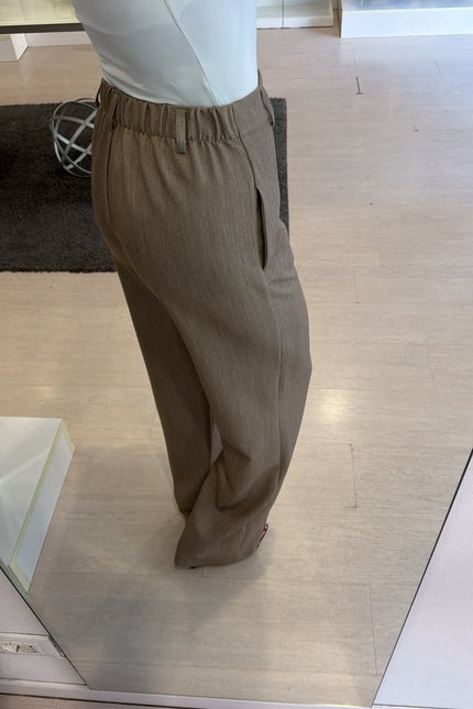 Pantalone dritto completo tortora ak