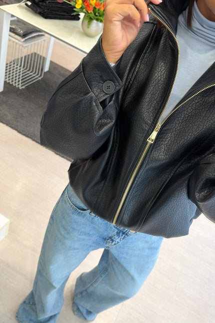Bomber nero ecopelle martellata kk