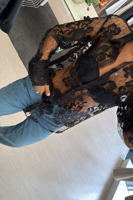 Camicia in pizzo a motivo floreale kk
