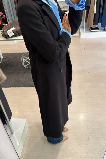 Cappotto nero Ak
