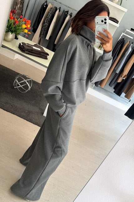 Set tuta grigio medio kn