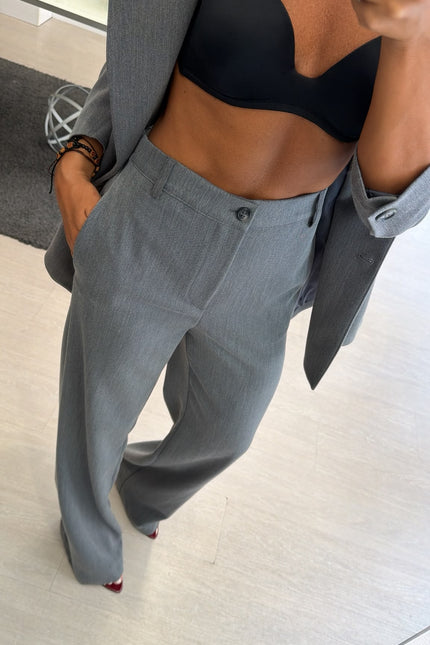 Pantalone dritto completo grigio medio ak