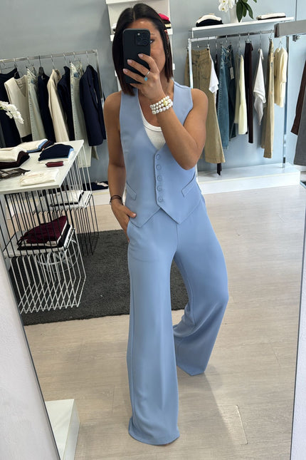Pantalone completo azzurro polvere kn