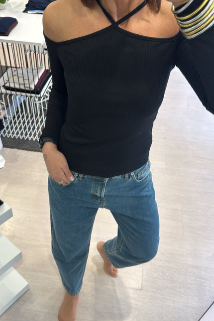 Maglia spalle scese nera