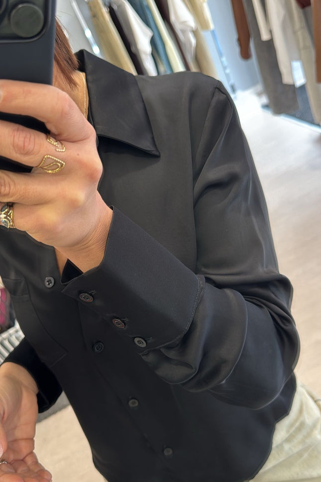 Camicia satin nera