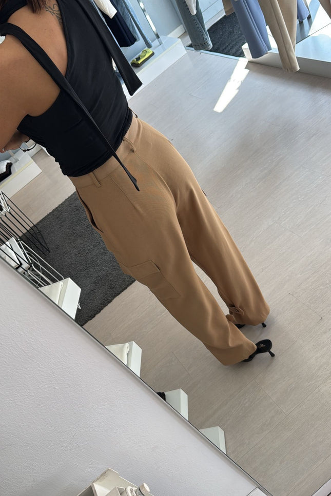 Pantalone cargo cammello ak