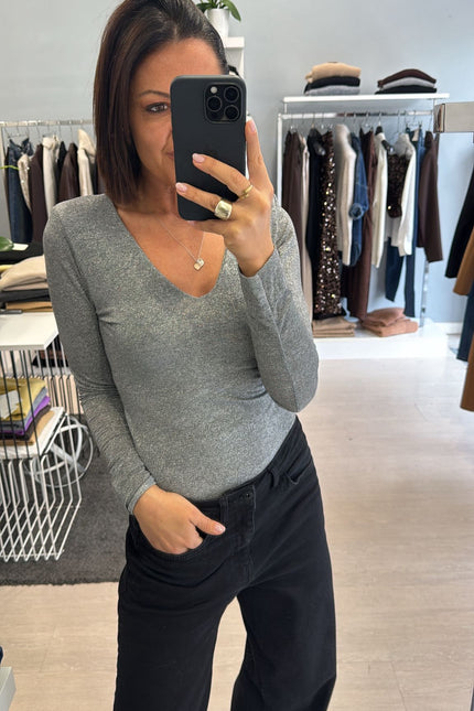 Maglia filo in lurex grigia