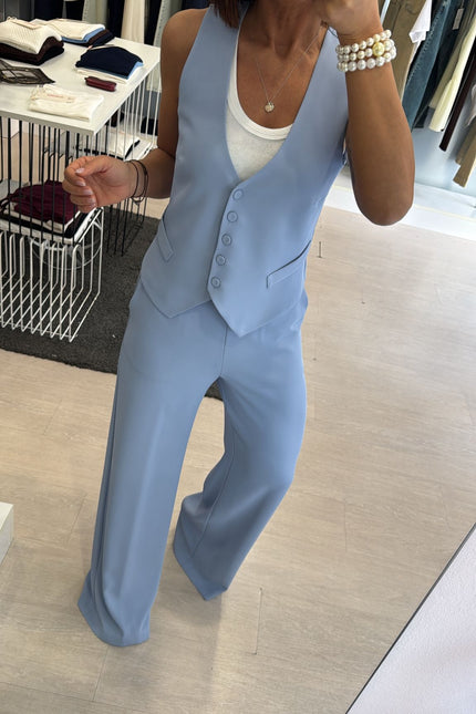 Pantalone completo azzurro polvere kn