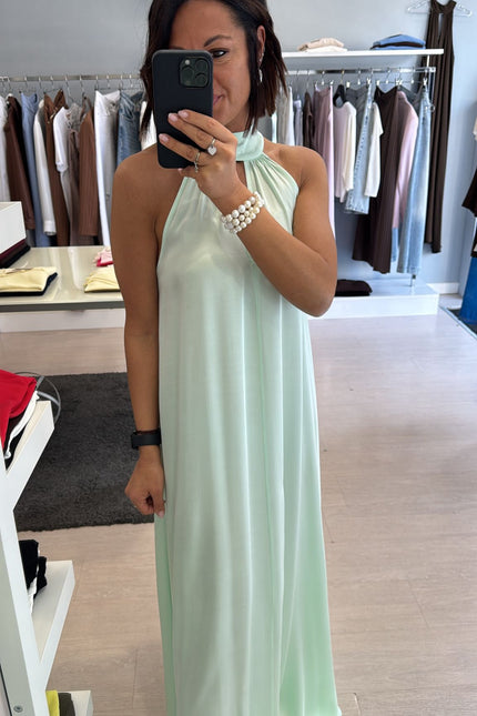 Abito lungo in satin verde mela kk