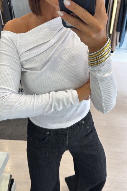 Maglia spalla scesa bianca