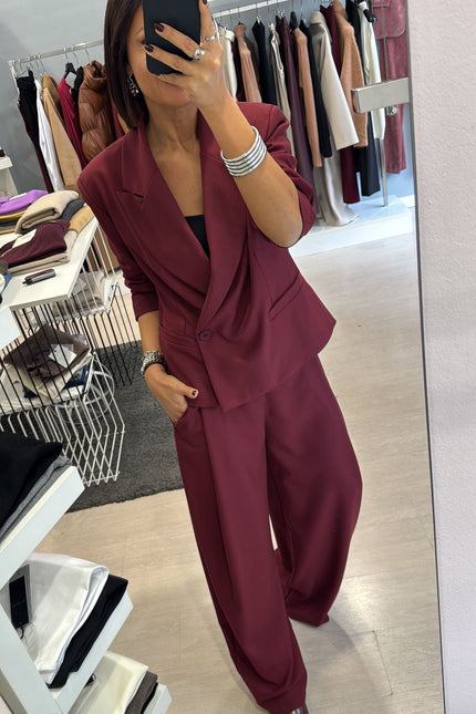 Giacca over bordeaux