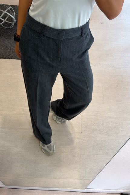 Pantalone antracite micro-gessato completo kn