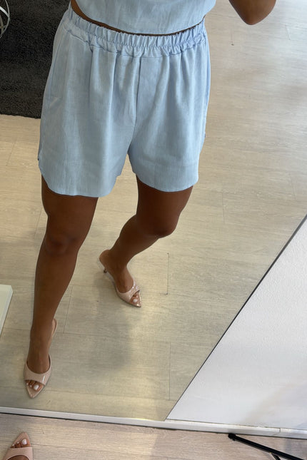 Shorts lino e viscosa celeste kk
