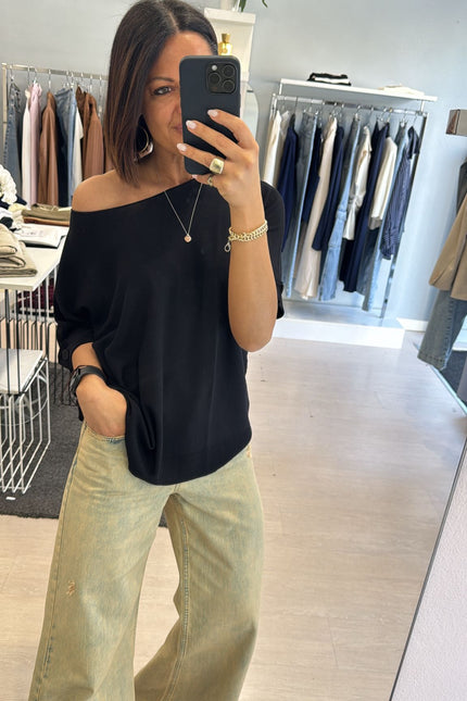 Maglia manica corta over nera kn