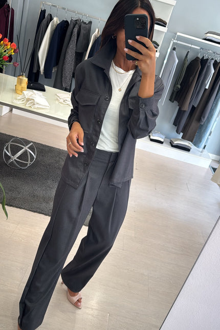 Pantalone baggy completo overshirt grigio piombo ak