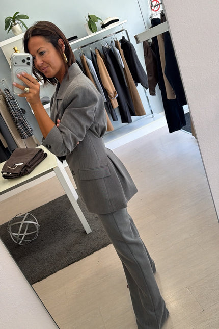 Pantalone dritto completo grigio medio ak