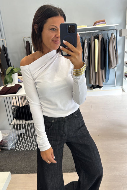 Maglia spalla scesa bianca