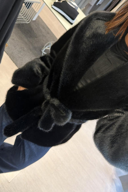 Pelliccia eco nera yl