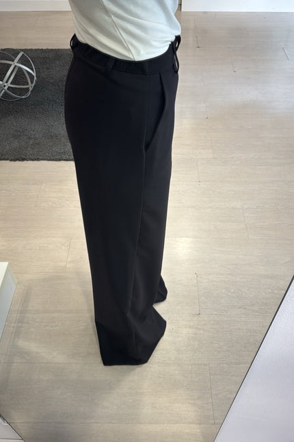 Pantalone dritto completo overshirt nero ak