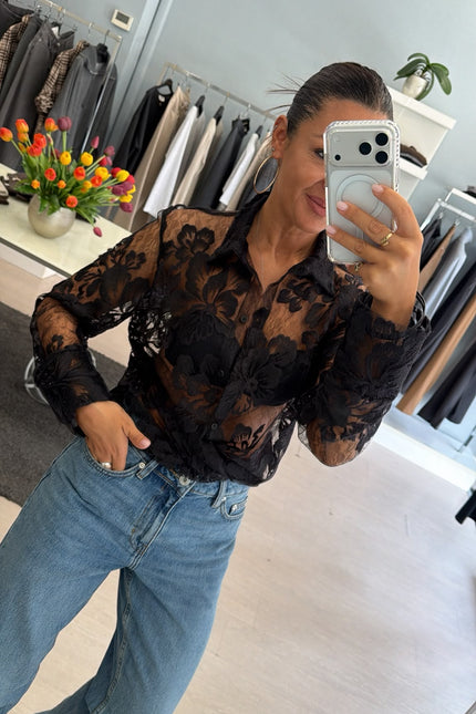 Camicia in pizzo a motivo floreale kk