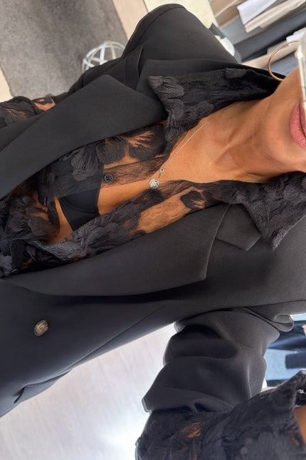 Camicia in pizzo a motivo floreale kk
