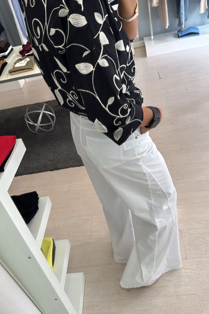 Camicia ricamo nera cc